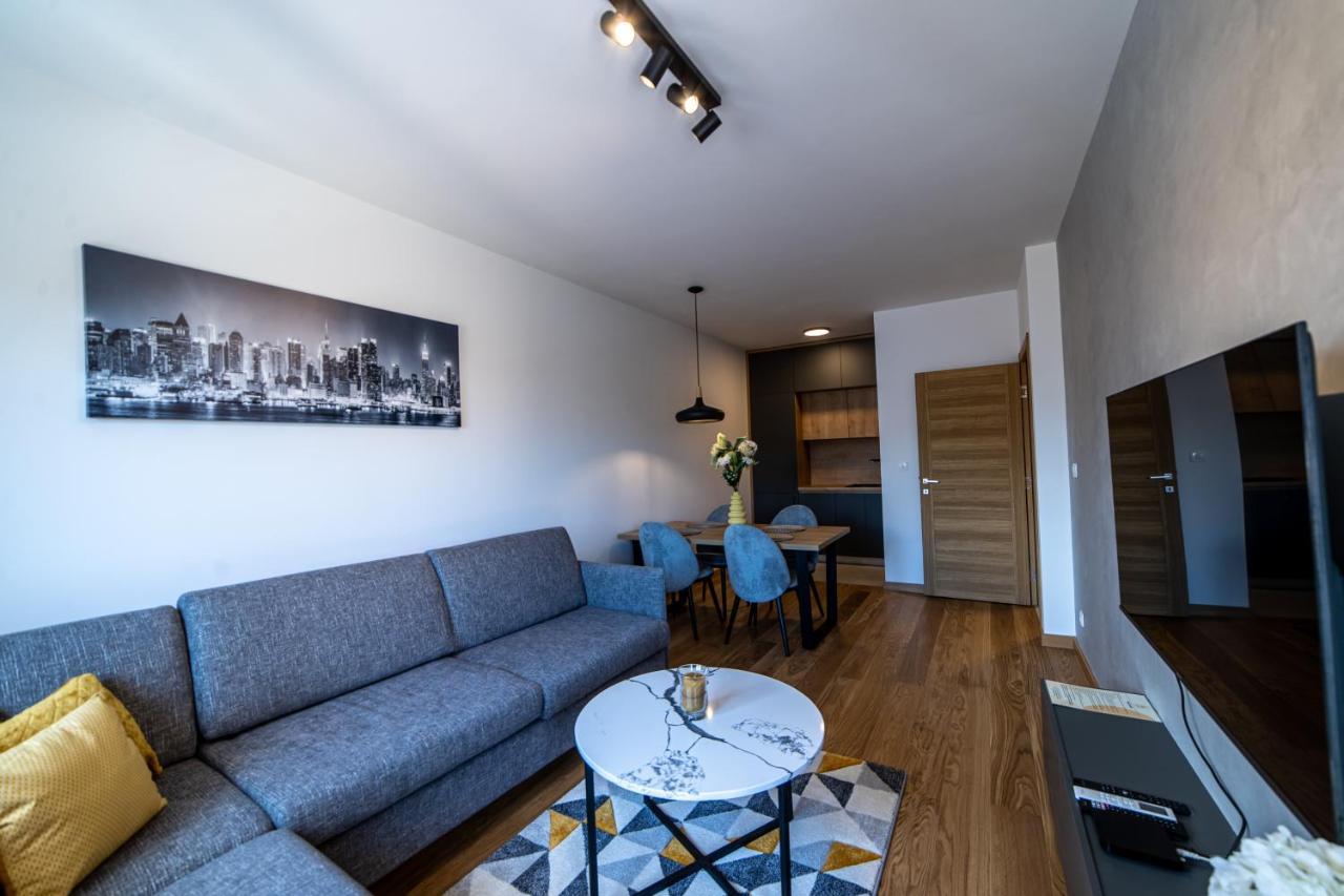 Apart Kraft Podgorica Luaran gambar