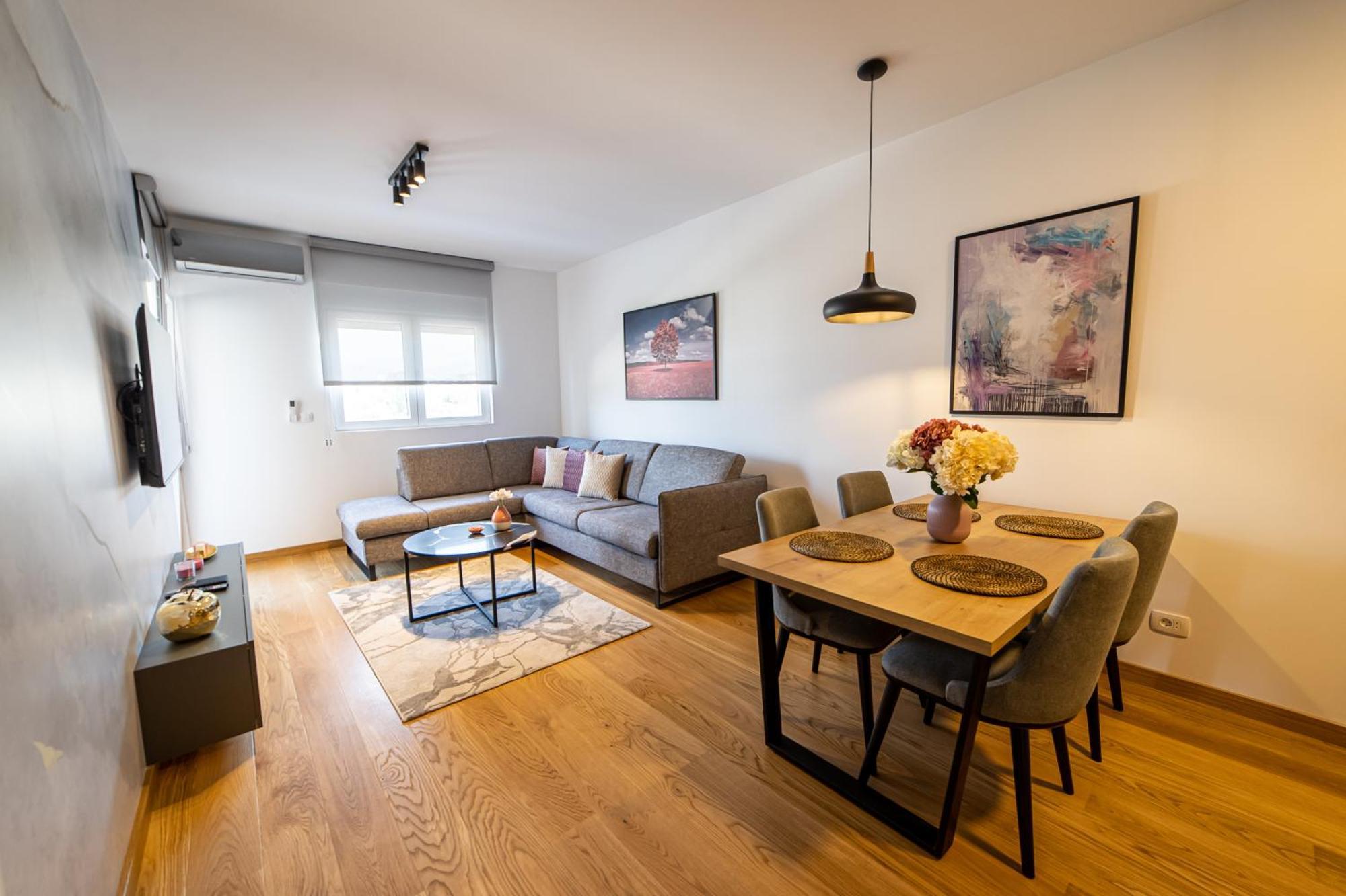 Apart Kraft Podgorica Luaran gambar